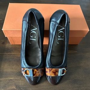 AGL Attilio Giusti Leombruni Flats size 37.5 Brown Leather Patent Leopard Strap